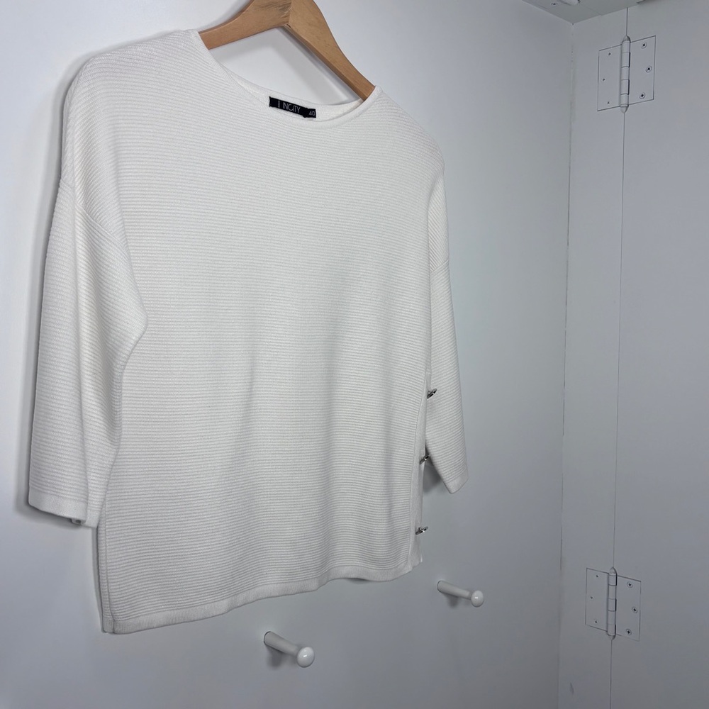 Vintage InCity Women’s Ribbed White Size 40 (M) 3/4 Sleeve Cotton Blend Shirt